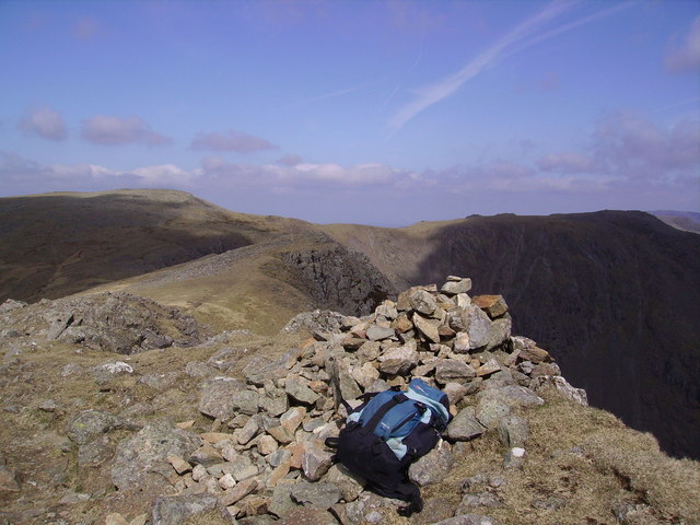 Summit Cairn Red Pike Wasdale - geograph.org.uk - 160387