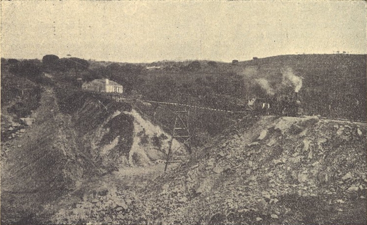 File:Terraplanagens na Linha de Sines - GazetaCF 1090 1933.jpg