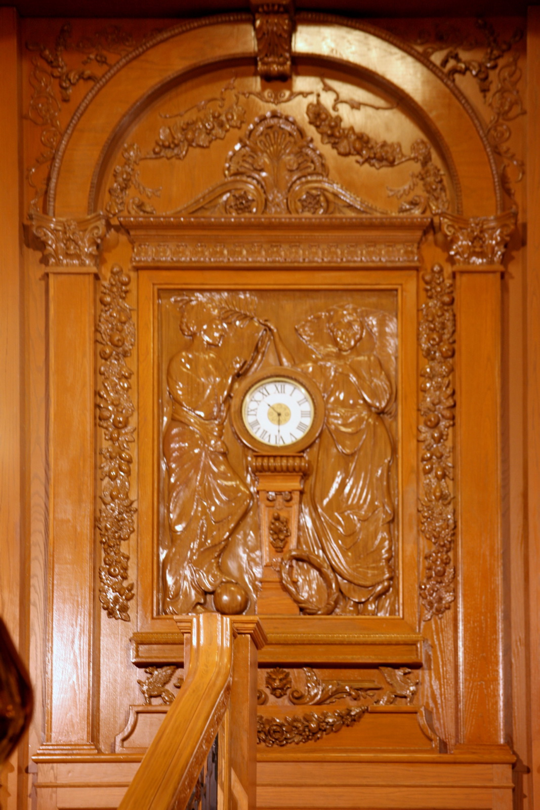 File:Titanic's clock.jpg - Wikimedia Commons