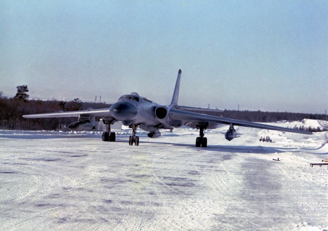 Tu-16K_1990.jpg