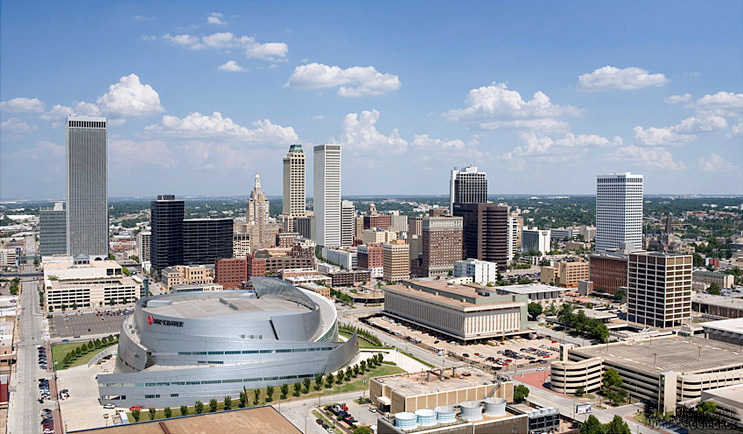The population density of Tulsa in Oklahoma is 774.79 people per square kilometer (2006.69 / sq mi)