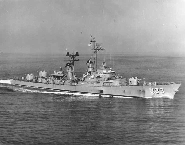 File:USS Barry (DD-933), 1960.jpg