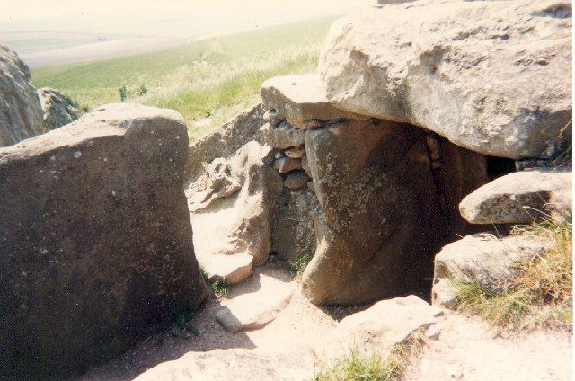 File:West Kennet Long Barrow, Wiltshire - geograph.org.uk - 47209.jpg