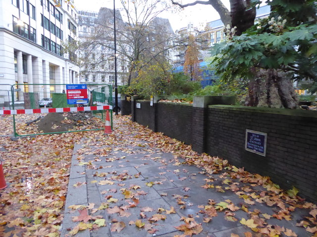 File:A-spiring to find a hundred churches (83) - geograph.org.uk - 5215049.jpg