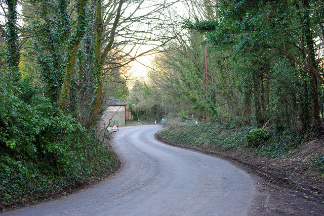 File:Annington Road - geograph.org.uk - 1735989.jpg