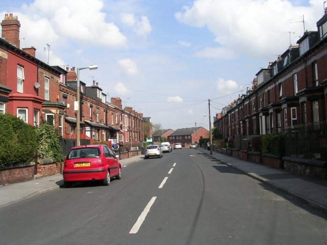 File:Arthington Grove - Arthington Avenue - geograph.org.uk - 1230504.jpg