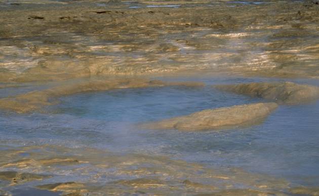 File:Ausbruch Geysir 1.jpg