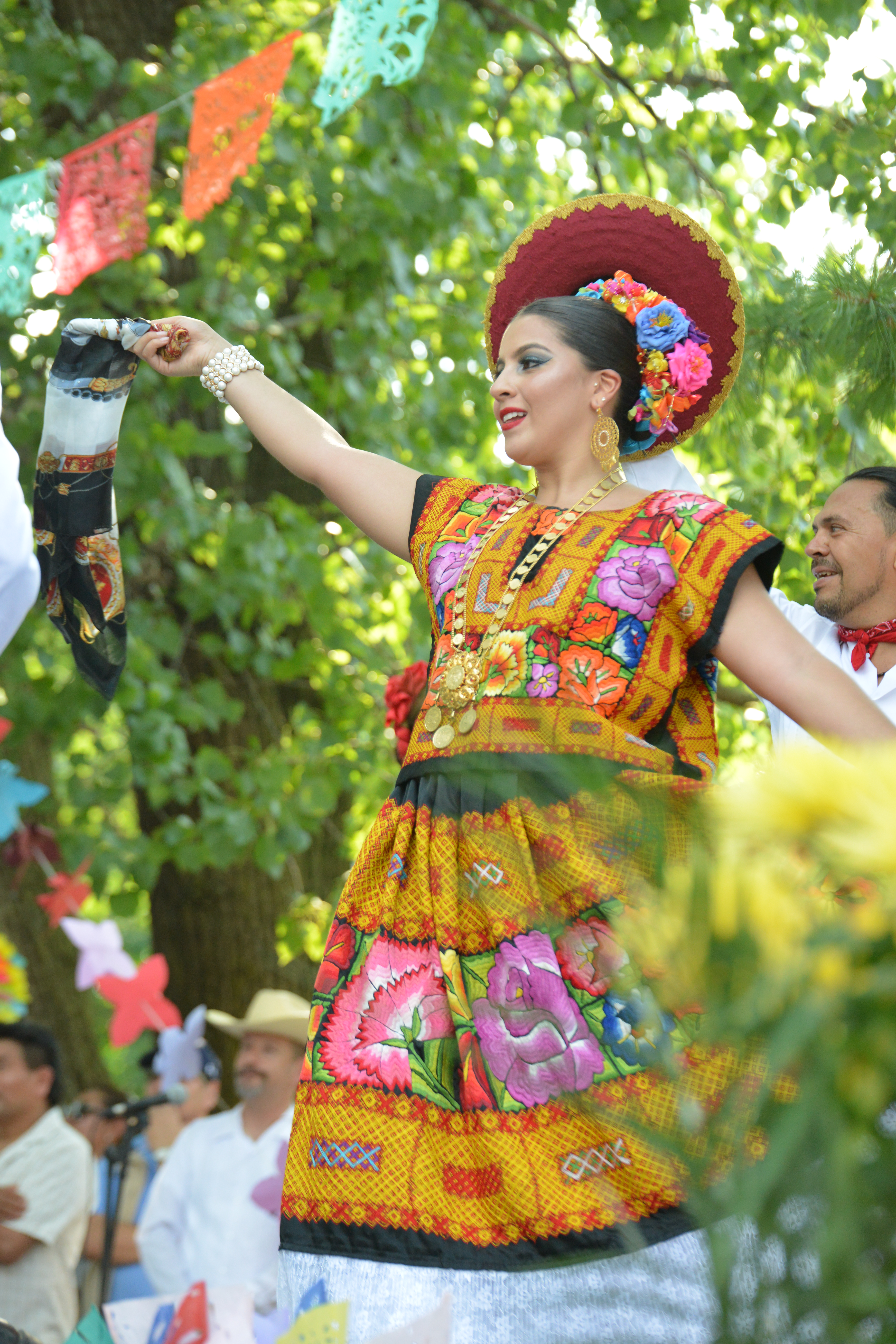 Cómo vestirse para el 15 y 16 de septiembre en México – Artesanías Flor de  Piña