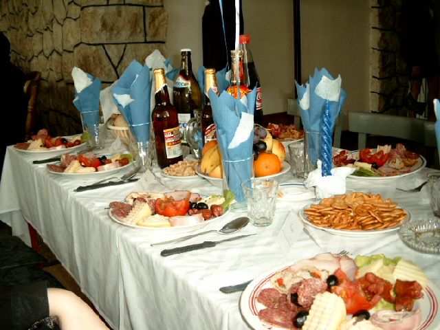 File:Hors d'oeuvres at a romanian banquet.jpg