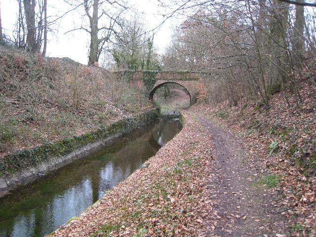 File:King's Reach and Tarlton Bridge - geograph.org.uk - 1208041.jpg