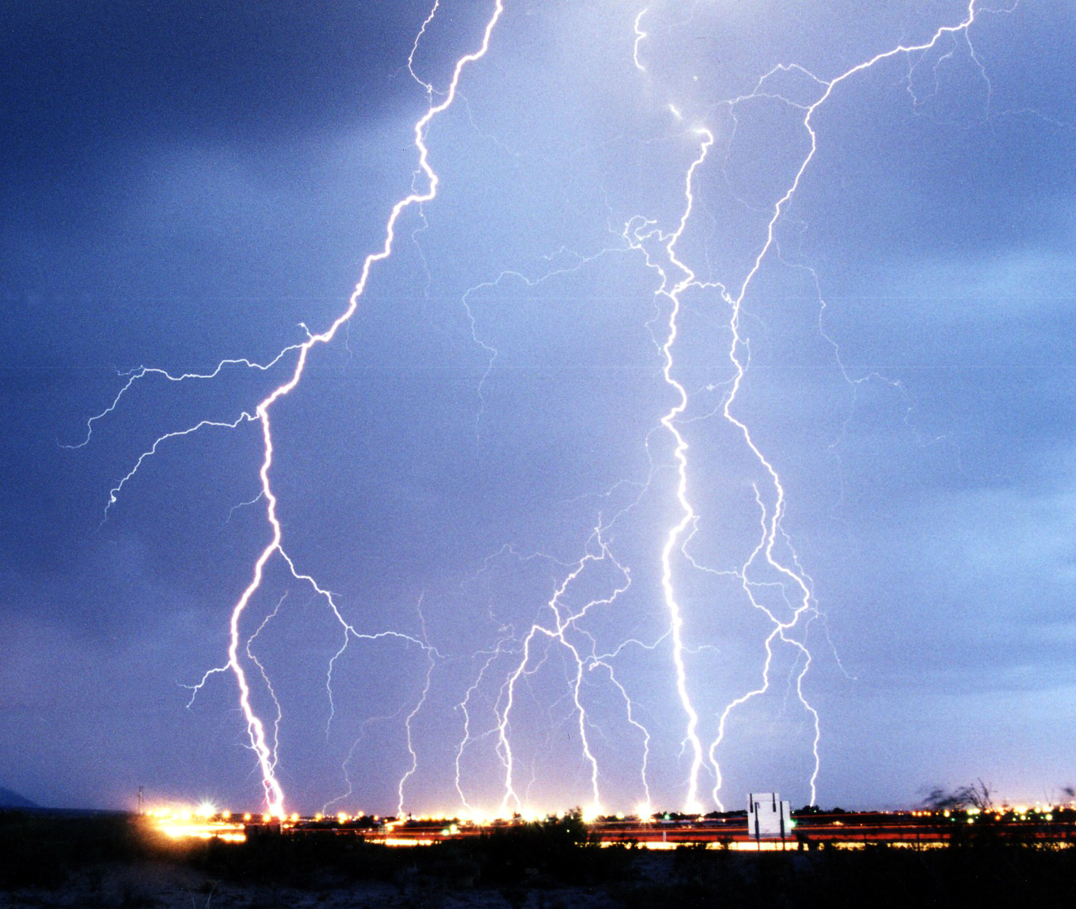 Top 50+ imagen is lightning plasma or electricity