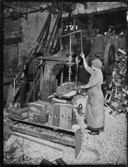 File:Manufacture of Wooden Spools for Wire 1910.jpg