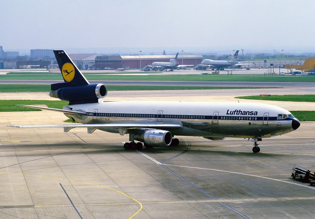 File:McDonnell Douglas DC-10-30, Lufthansa AN1030022.jpg