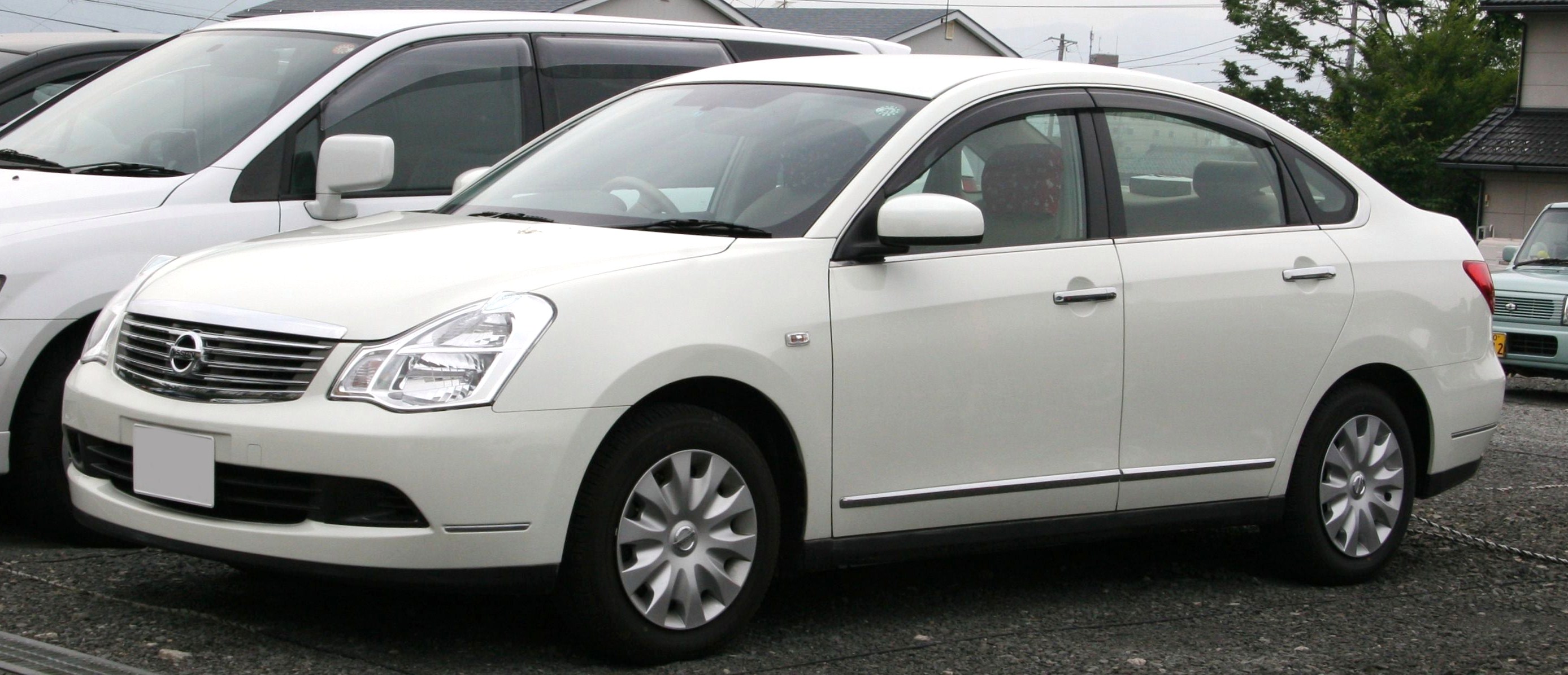 This is a Leafpowered fullyelectric Nissan Bluebird  Top Gear