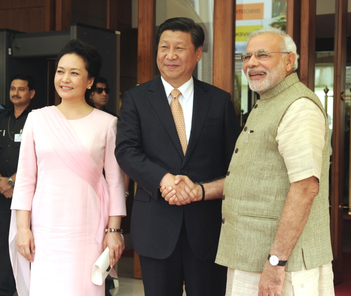 File:PM and Chinese President Xi Jinping in Ahmedabad - 15275647382.jpg