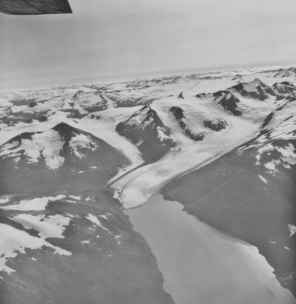 File:Portage Glacier, valley glacier terminus, September 10, 1972 (GLACIERS 5046).jpg