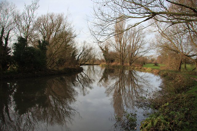 File:River Lark near Barton Mills - geograph.org.uk - 641323.jpg