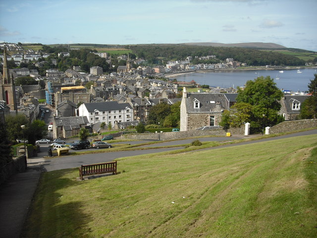 File:Serpentine, Rothesay - geograph.org.uk - 1491327.jpg