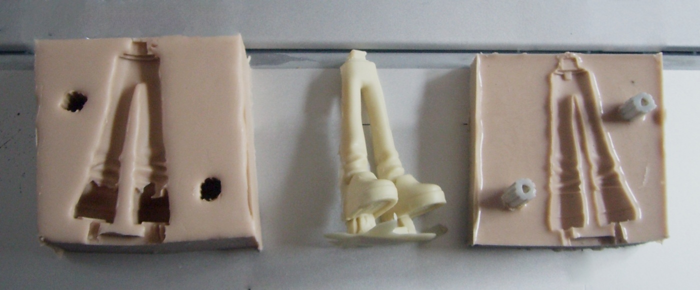 File:Silicone mold resin cast figure.jpg - Wikipedia