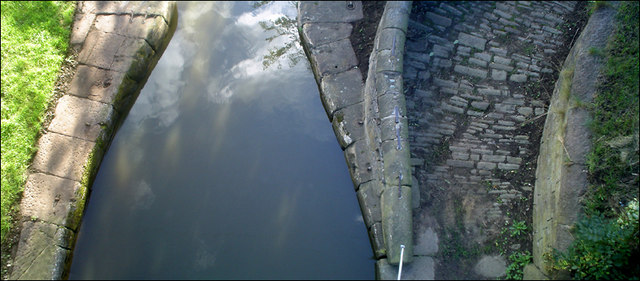 File:Stone and Water - geograph.org.uk - 512206.jpg