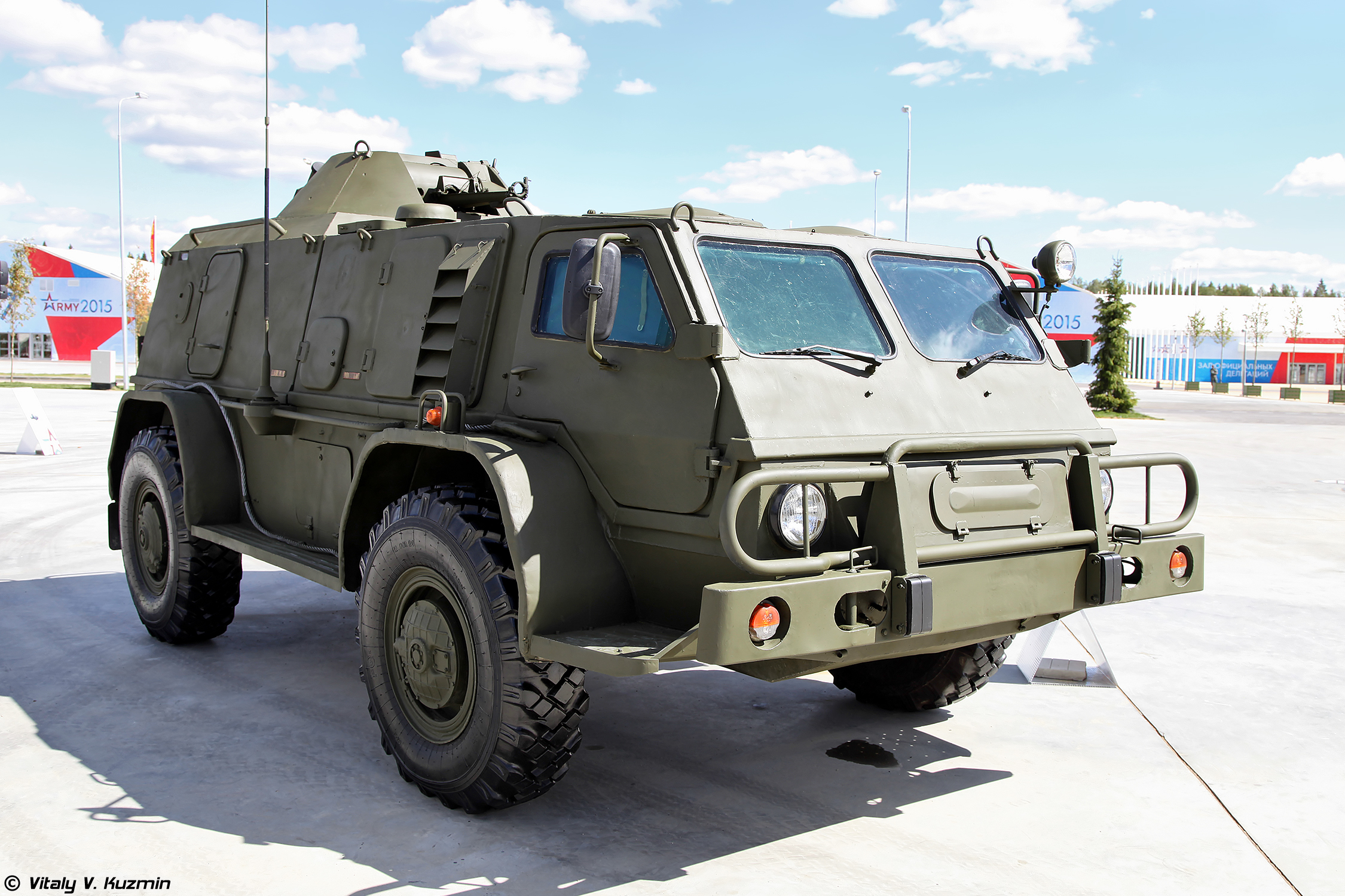 Машина волк. ГАЗ-3937 «Водник». Автомобиль ГАЗ-39371 Водник. Бронеавтомобиль ГАЗ-3937. Бронированный вездеход ГАЗ 39371 