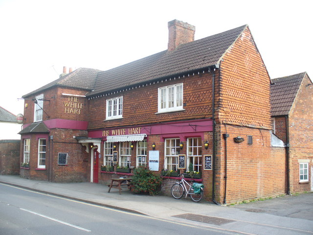 File:The White Hart - geograph.org.uk - 1184823.jpg