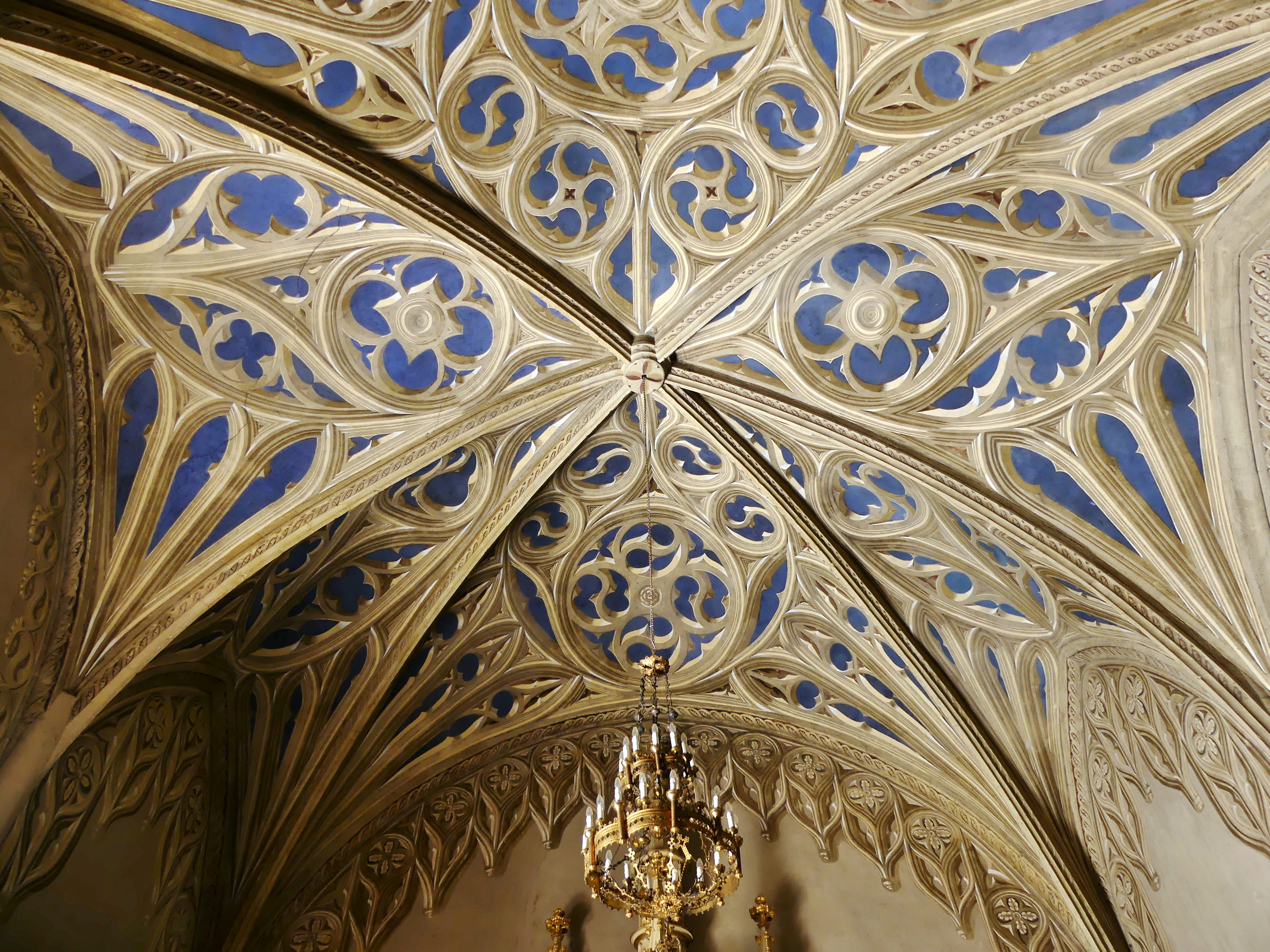 File:Trompe-l'oeil de la Cathédrale Saint-François-de-Sales de Chambéry.JPG  - Wikimedia Commons