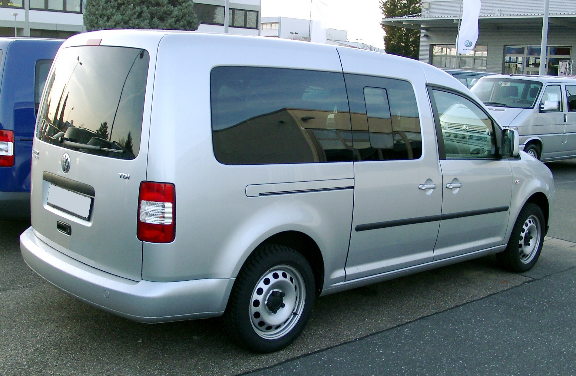 VW_Caddy_Maxi_rear_20080126.jpg