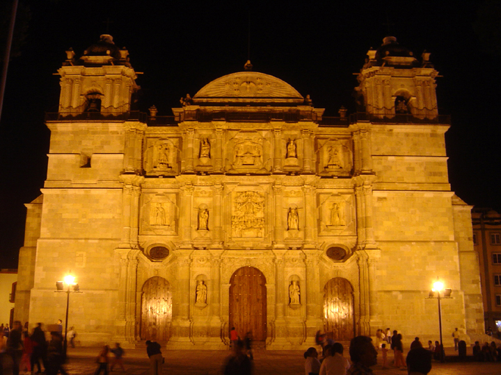 File:12-05oaxaca098.jpg