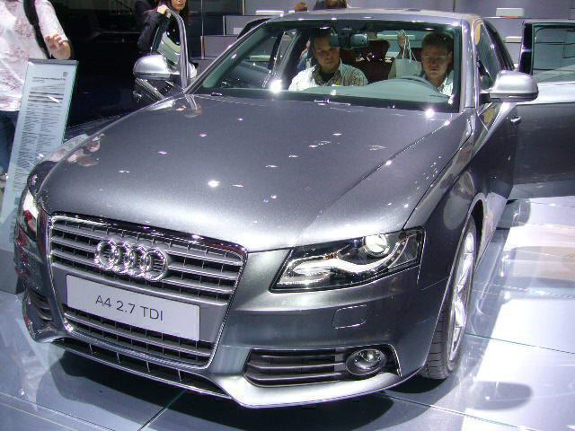 File:Audi A4 B8 in red (33928061204).jpg - Wikimedia Commons