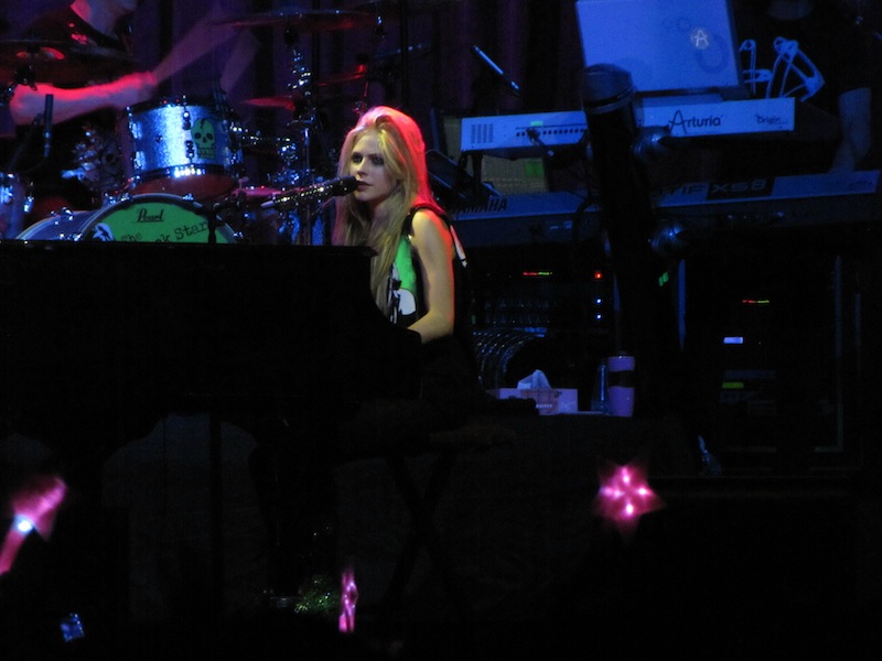 File:Avril Lavigne in Belo Horizonte - 88.jpg