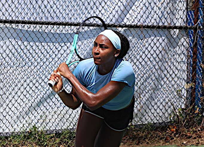 A imparável Coco Gauff aumenta a série de vitórias e chega aos quartos de  final em Pequim