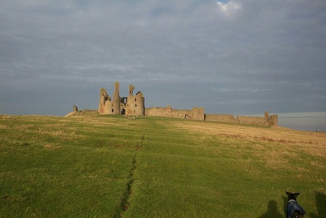 File:Dunstanburgh Castle. - geograph.org.uk - 428623.jpg