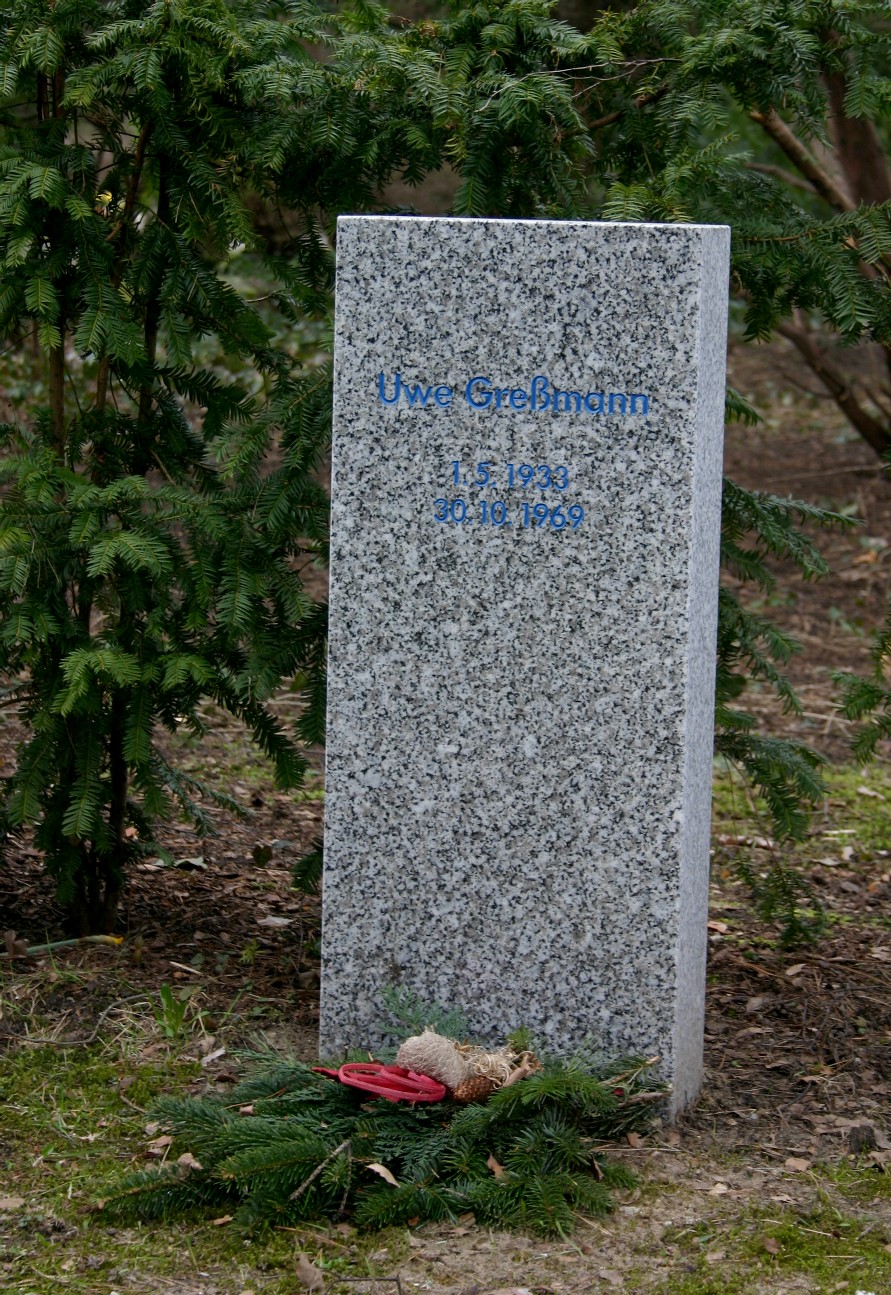 Grab von Uwe Greßmann auf einem Friedhof in Berlin-Pankow