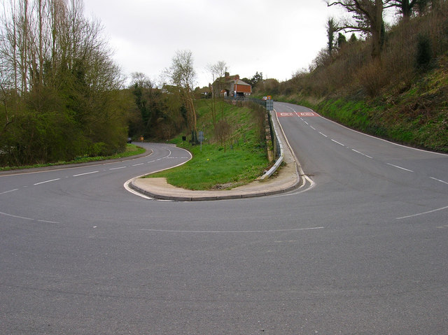 File:Hairpin Bend, A259 - geograph.org.uk - 360710.jpg