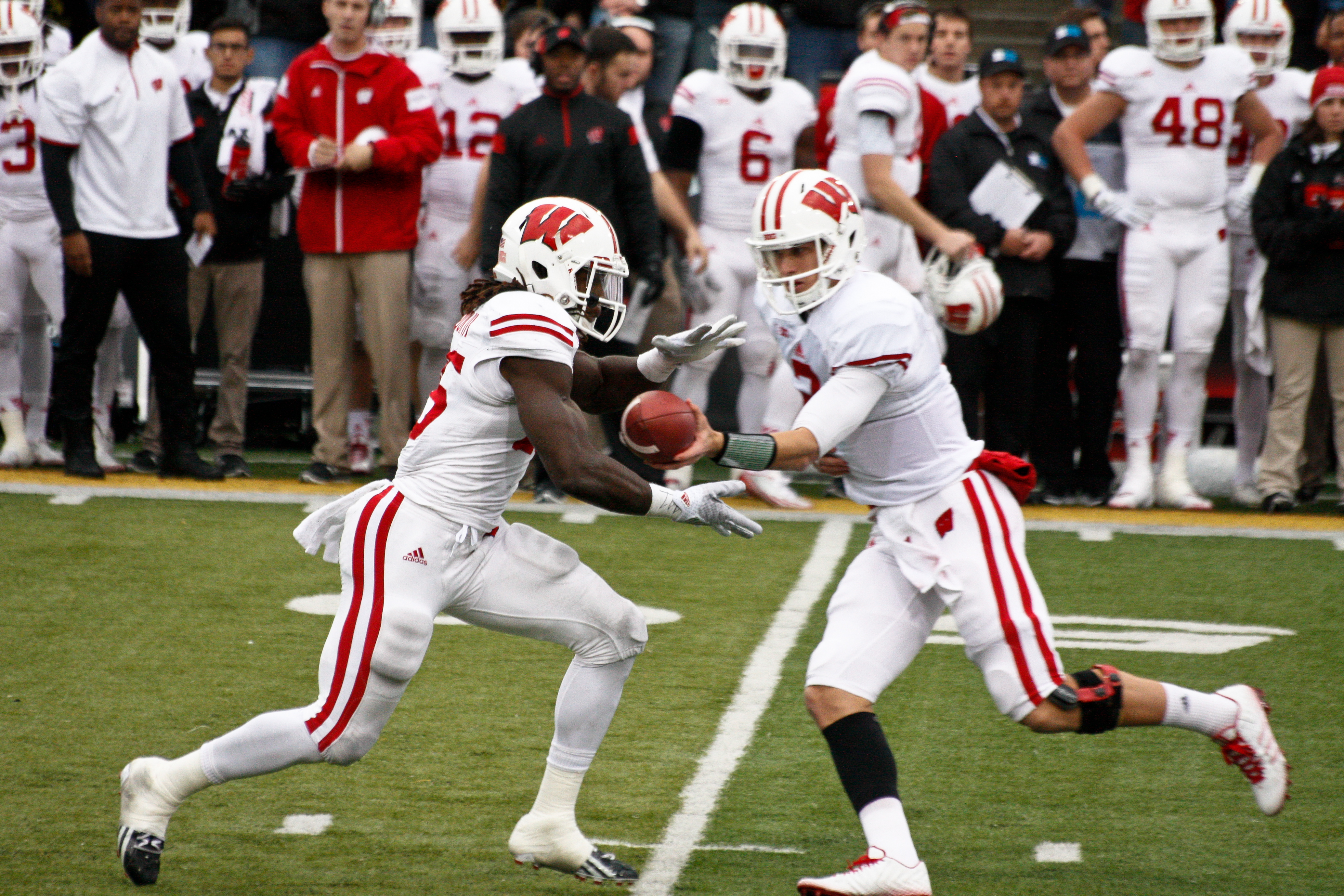 Former Badgers Linebacker Leo Chenal wins Super Bowl Championship