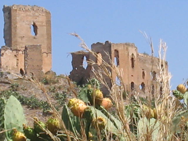 File:Misilmeri castello dell'emiro.jpg