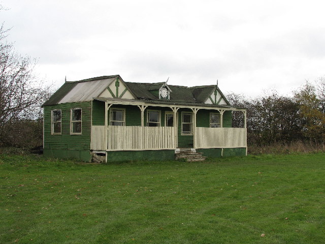 File:Orston Cricket Pavilion. - geograph.org.uk - 84816.jpg