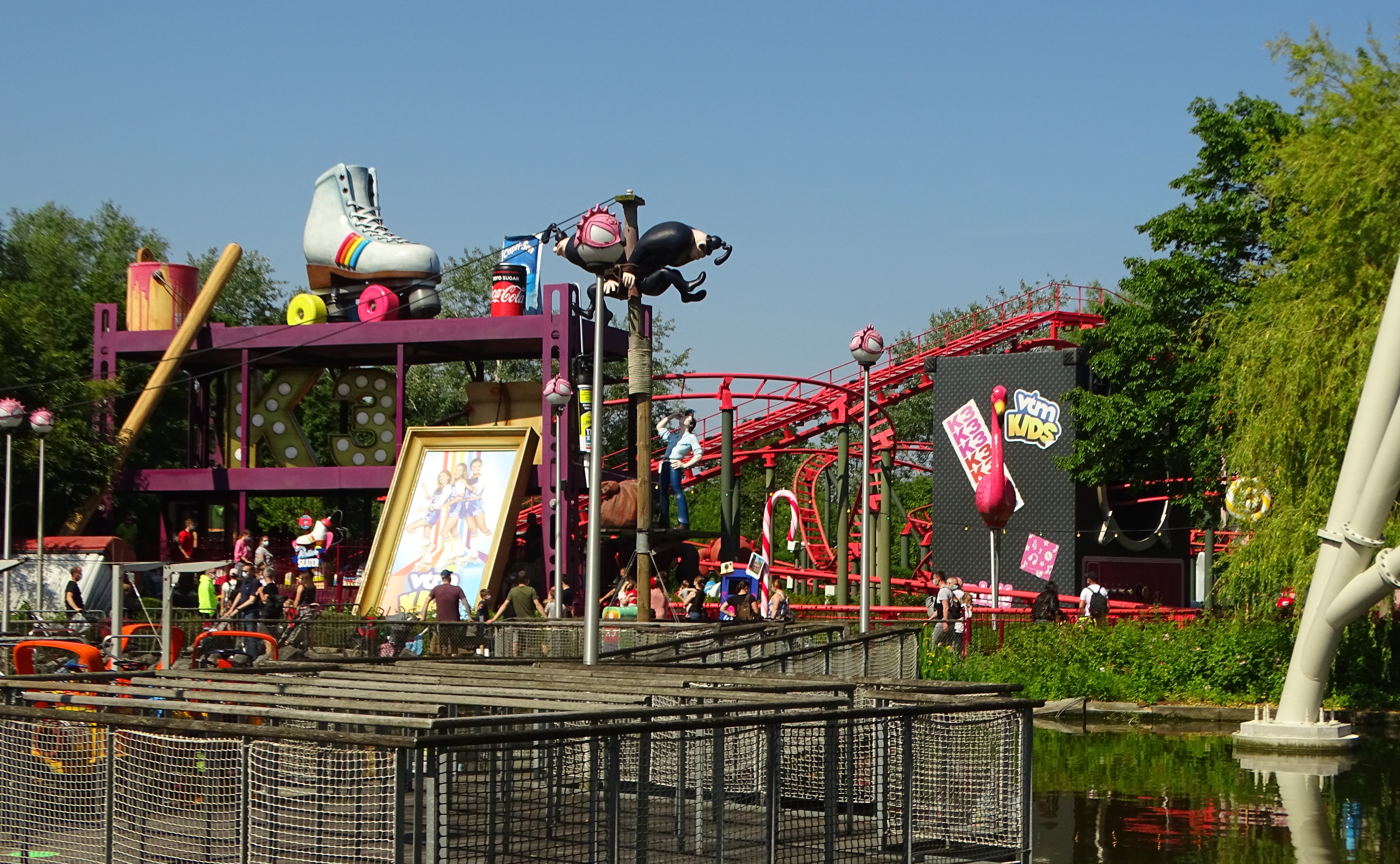 File Plopsaland De Panne K3 Roller Skater 07 .jpg Wikimedia