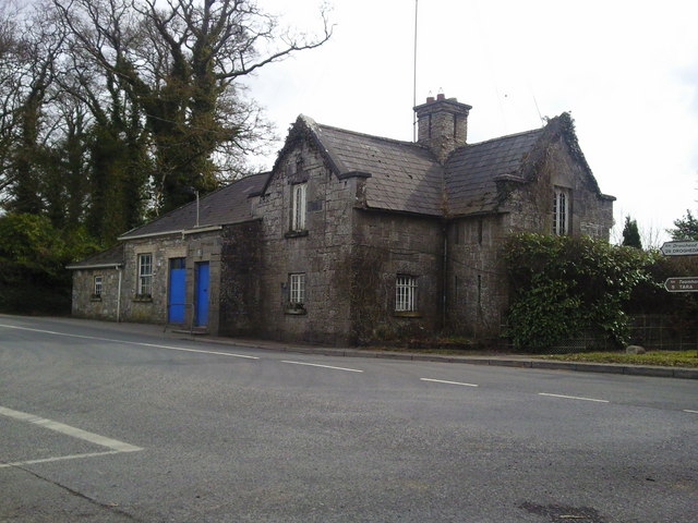 File:Stone house, Dunsany, Co Meath - geograph.org.uk - 1760612.jpg