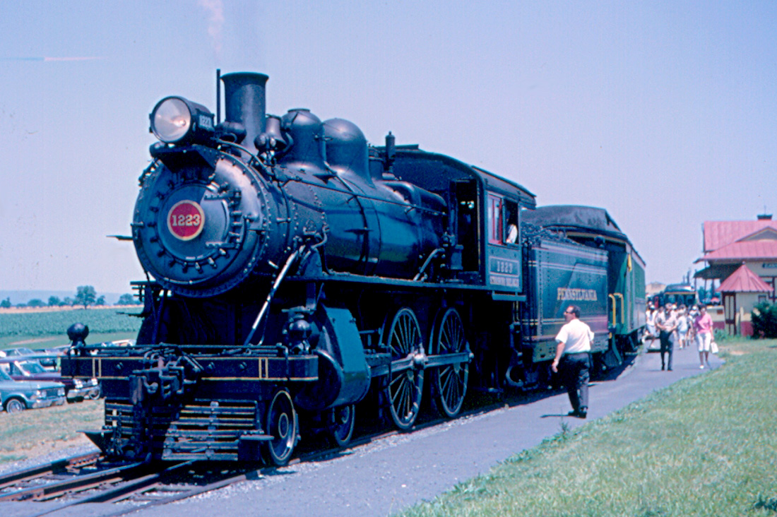 File:Strasburg Rail Road - Locomotive 1223.jpg - Wikipedia