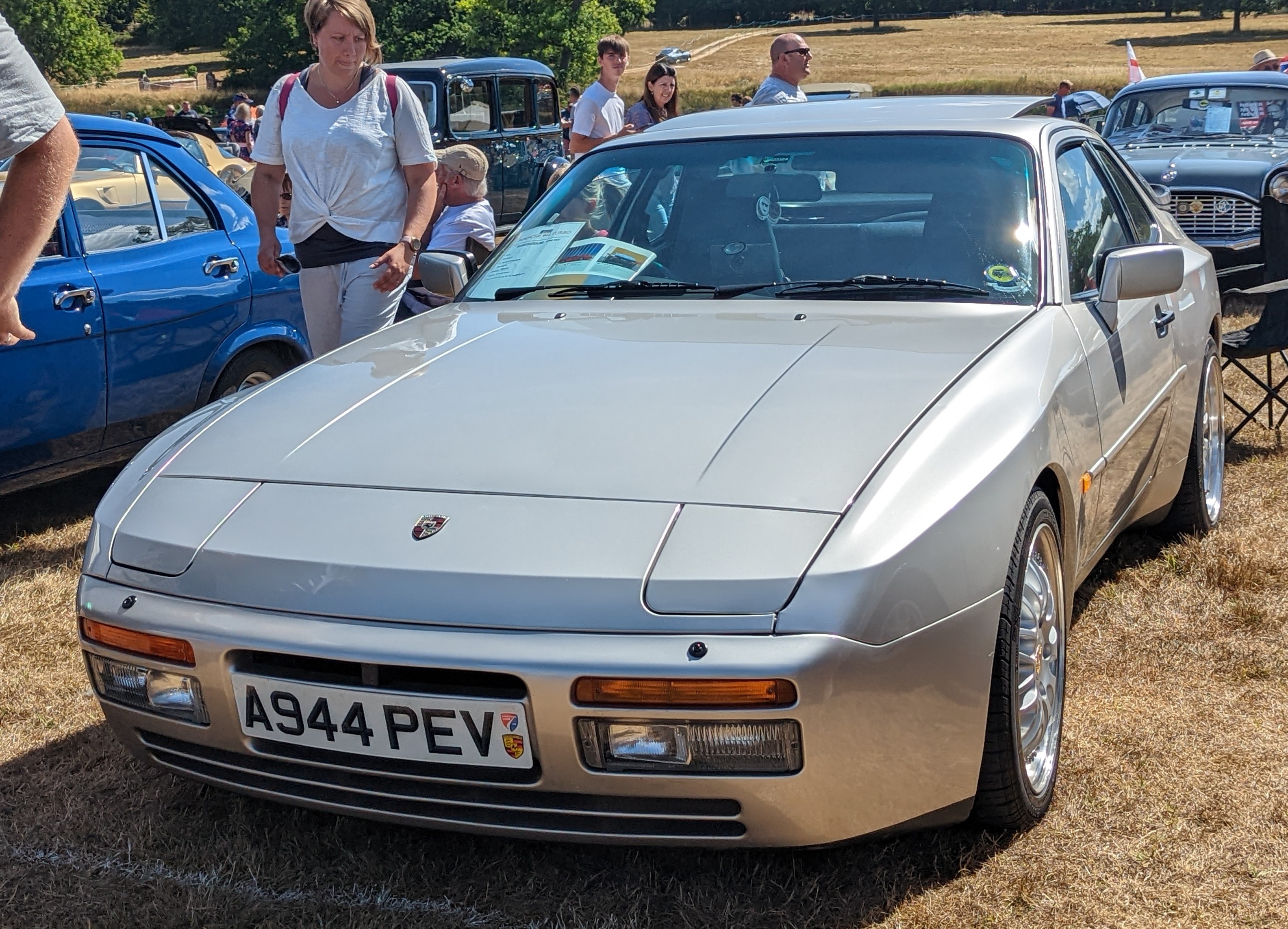 Porsche 944 РґРЅРёС‰Рµ