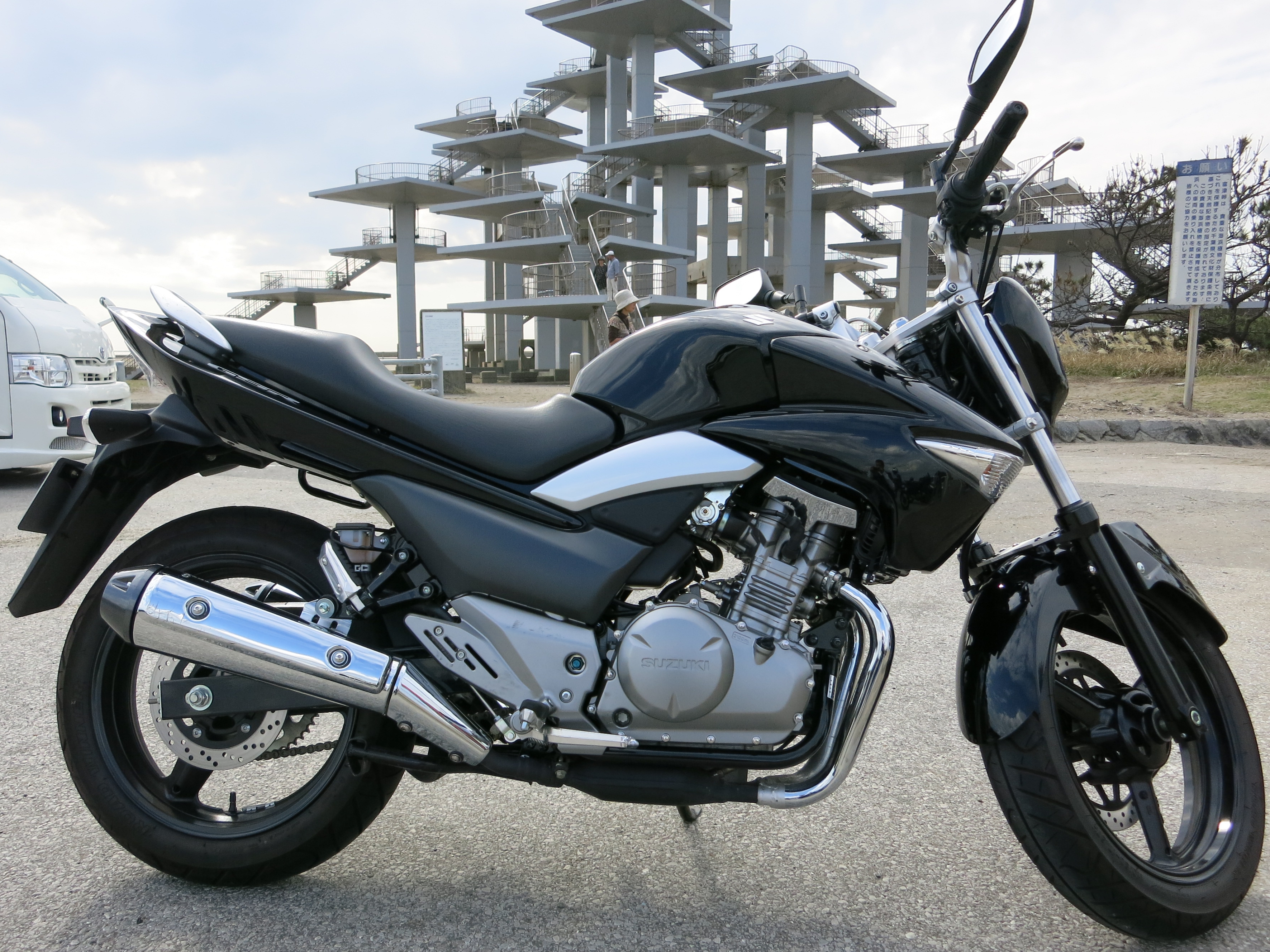 SUZUKI GSR250 - スズキ