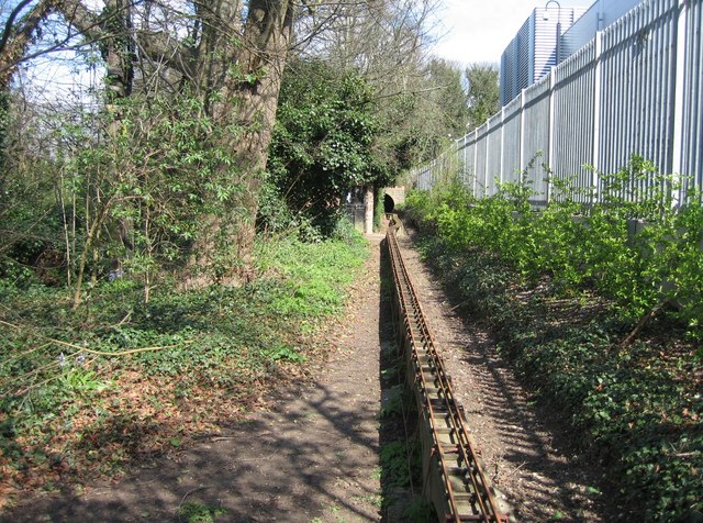 File:A clear track - geograph.org.uk - 775133.jpg