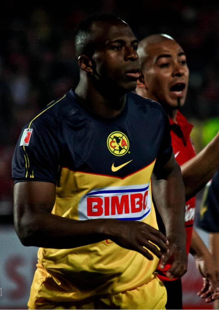 Introducir 33+ imagen chucho benitez club america