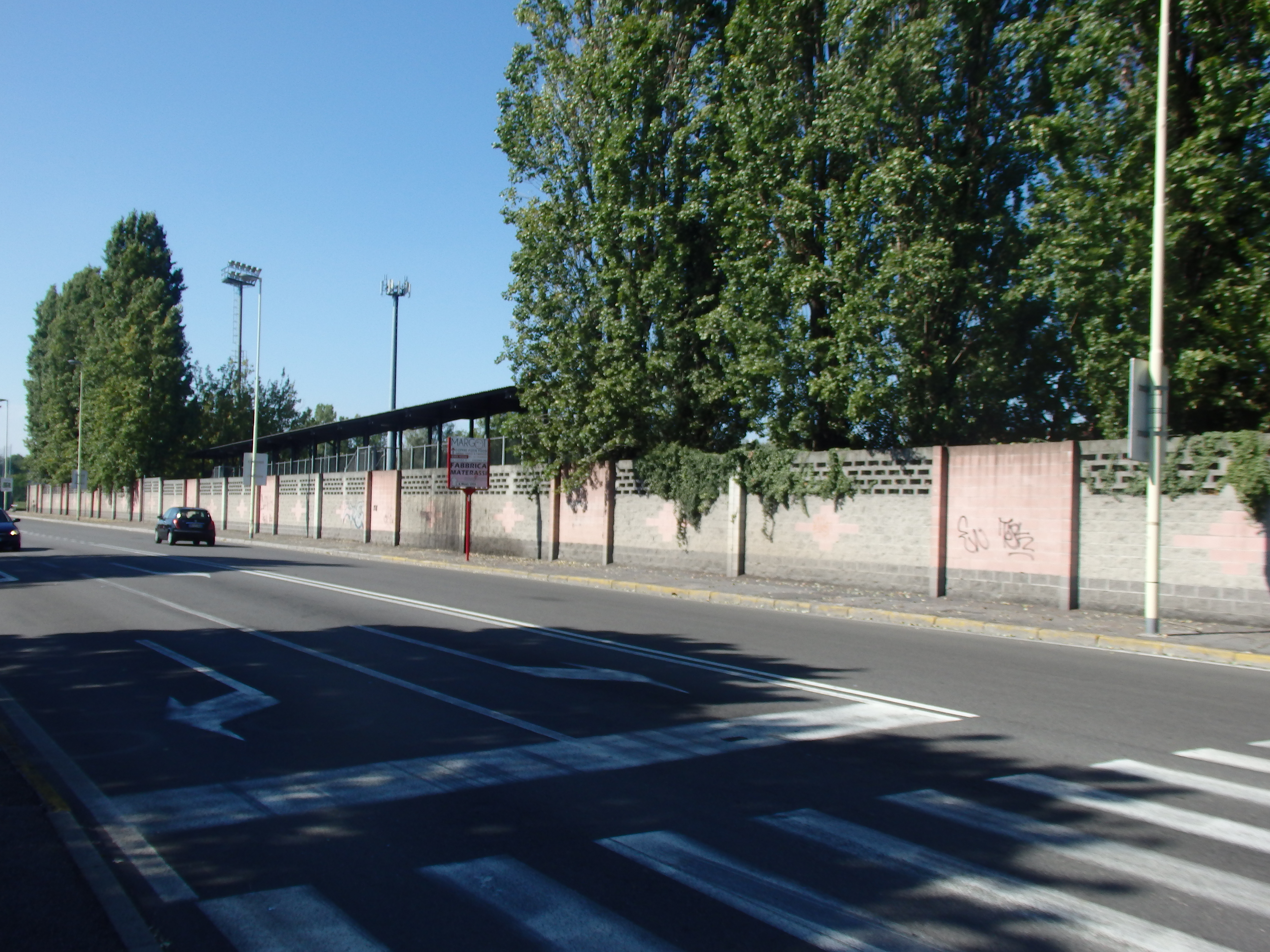 File:Estadio de Sportivo Italiano..jpg - Wikimedia Commons