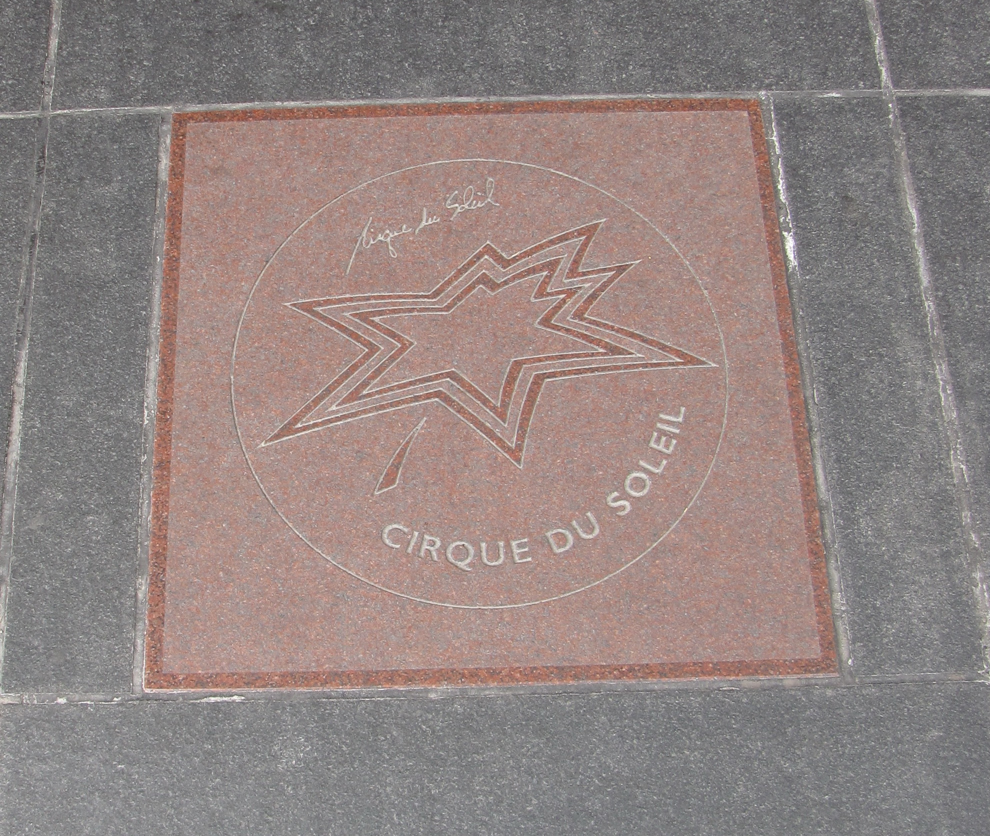 Cirque_du_Soleil_Star_on_Canada%27s_Walk_of_Fame.jpg