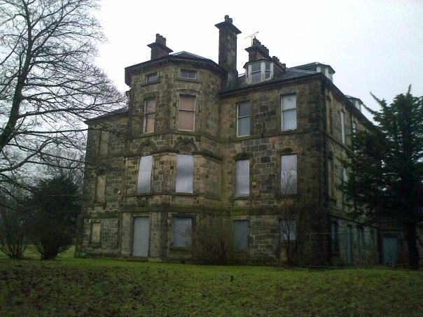 File:Cumbernauld House Back.jpg