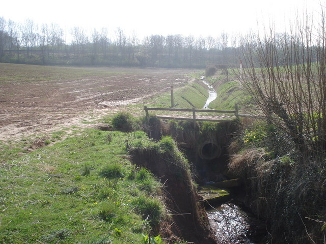 File:Drainage ditch near the M50 - geograph.org.uk - 771387.jpg