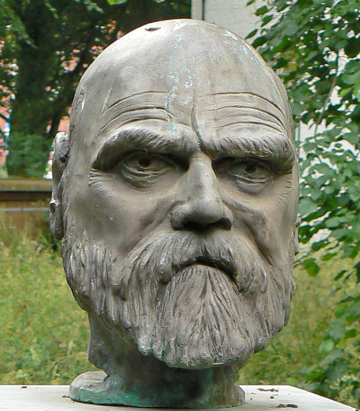 Busto homenaje a Ferdinand Tönnies.